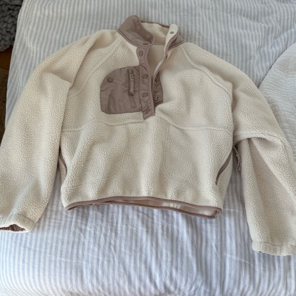 Free People Cream and Tan Fleece Sweatshirt